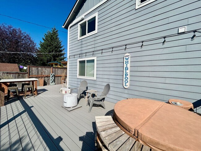 7916 14th Ave SW in Seattle, WA - Building Photo - Building Photo