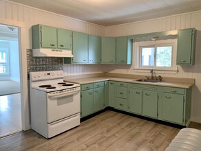 53 Wiley St, Unit 2 in Bangor, ME - Building Photo - Building Photo
