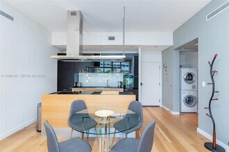 2100 Park Ave in Miami Beach, FL - Building Photo - Building Photo