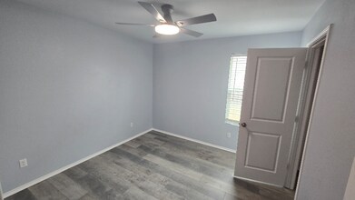 451 Marty Allen Loop in Jarrell, TX - Building Photo - Building Photo