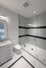 65 L St in Boston, MA - Building Photo - Building Photo