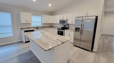 329 Marion Oaks Blvd in Ocala, FL - Building Photo - Building Photo