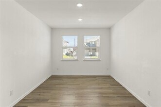 4304 Tartt Ave in Aubrey, TX - Building Photo - Building Photo