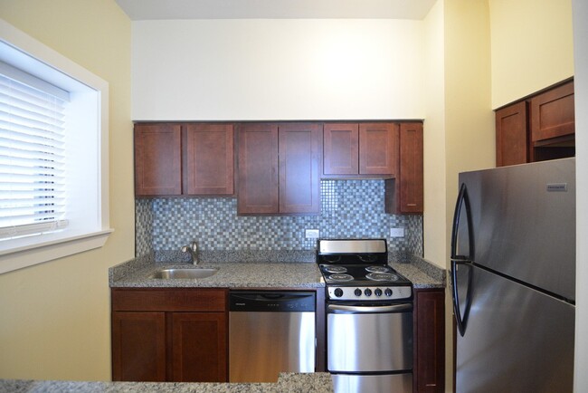 1428 N Dearborn in Chicago, IL - Building Photo - Building Photo