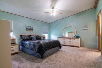 3146 Longview Dr in North Fort Myers, FL - Building Photo - Building Photo