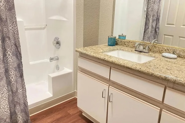 2060 Millennium Wy in Hanford, CA - Building Photo - Building Photo