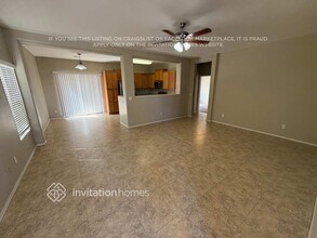 12138 N 153rd Ave in Surprise, AZ - Foto de edificio - Building Photo