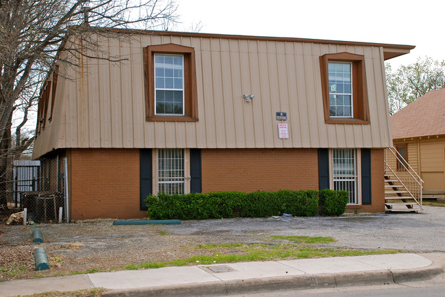 1516 E Hattie St in Fort Worth, TX - Building Photo - Building Photo