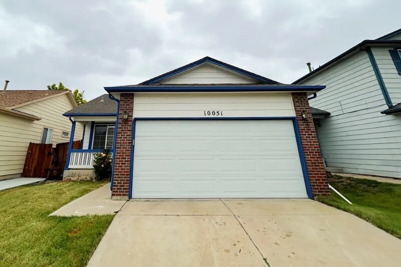 10051 Shoshone Way in Thornton, CO - Building Photo