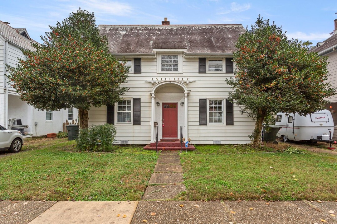 54 Main St in Newport News, VA - Foto de edificio