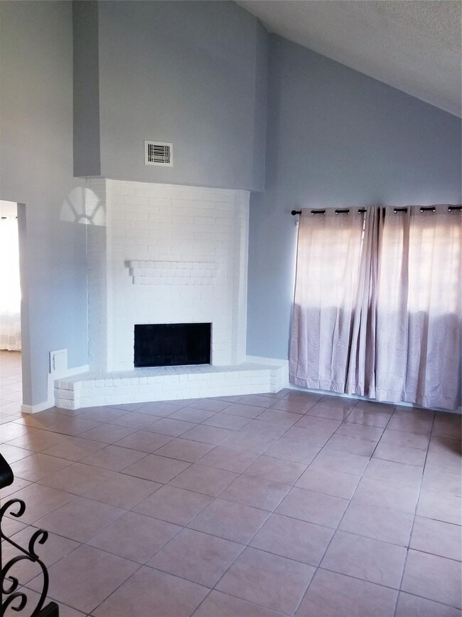 8631 Valley Ledge Dr