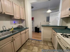 64 Charlesgate E in Boston, MA - Building Photo - Building Photo