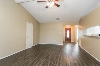3719 Lemon Tree Ln in Houston, TX - Building Photo - Building Photo