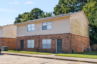 Tiffany Square Apartments in Shreveport, LA - Building Photo - Building Photo