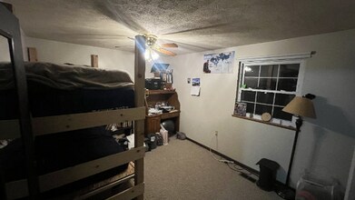 301 Ardmore Dr in Cedarville, OH - Foto de edificio - Building Photo