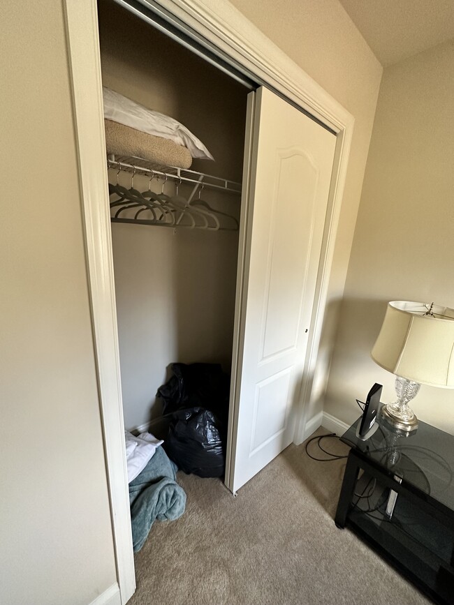 20302 Cider Barrel Dr in Germantown, MD - Foto de edificio - Building Photo