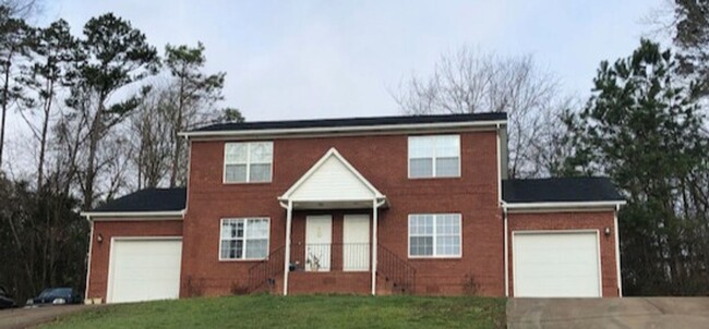 property at 1095-1097 Urbane Rd NE