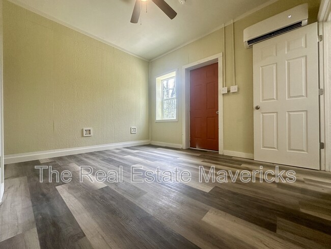 property at 5640 US-41