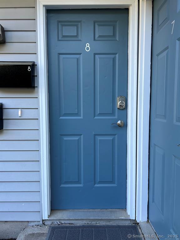 11 Burnham St in Plymouth, CT - Building Photo - Building Photo