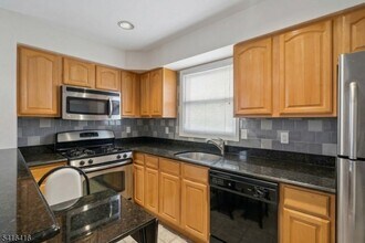 382 Morris Ave in Summit, NJ - Building Photo - Building Photo