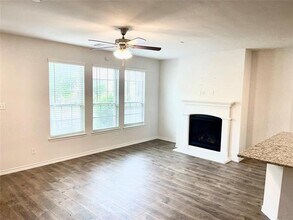 2409 Siskiyou St in Lewisville, TX - Building Photo - Building Photo