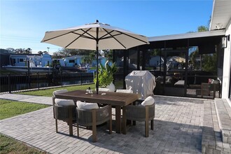 9484 Treasure Ln NE in St. Petersburg, FL - Building Photo - Building Photo