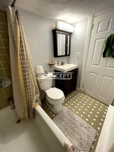 429 Marlborough St, Unit 1 in Boston, MA - Building Photo - Building Photo