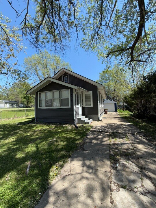 432 Lexington Ave in Rockford, IL - Building Photo