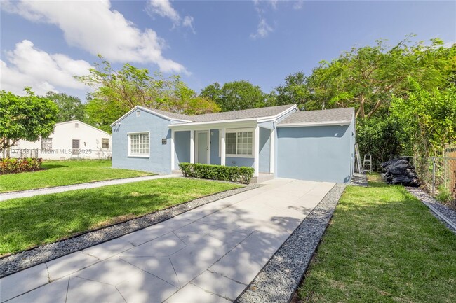 1510 NE 132nd Rd in North Miami, FL - Building Photo - Building Photo