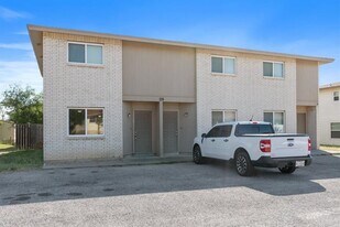 115 Rhonda Dr in Del Rio, TX - Building Photo