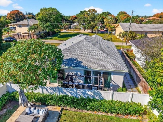 341 Oak Aly in Delray Beach, FL - Foto de edificio - Building Photo