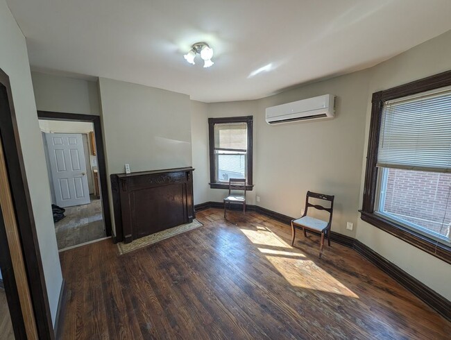 3 Dean Pl, Unit Downstairs in Poughkeepsie, NY - Building Photo - Building Photo