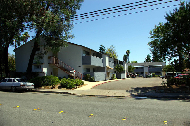 1389 E Lexington Ave in El Cajon, CA - Building Photo - Building Photo