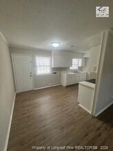 4122 S Dowfield Dr in Fayetteville, NC - Building Photo - Building Photo