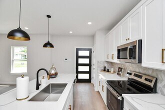 7926 Gladstone St in Houston, TX - Building Photo - Building Photo