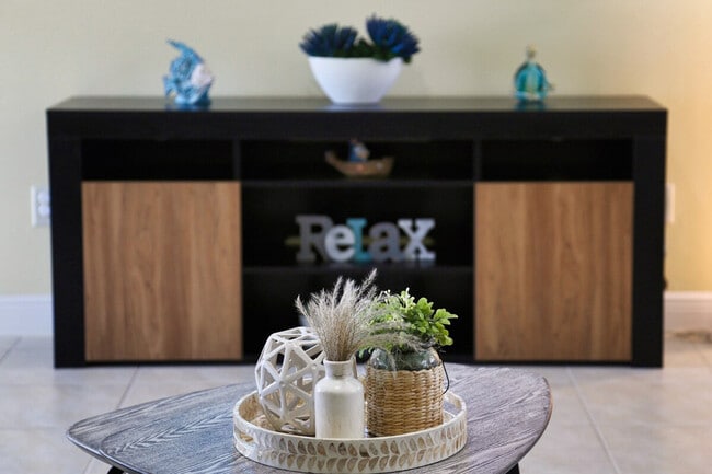 2217 SE 8th Terrace, Unit SI ID1255497P