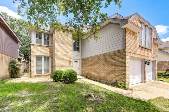 16026 Rustic Sands Dr in Houston, TX - Building Photo - Building Photo