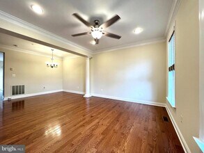 22414 Brick Haven Way in Clarksburg, MD - Building Photo - Building Photo