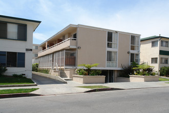 725 S Harvard Blvd in Los Angeles, CA - Building Photo - Building Photo