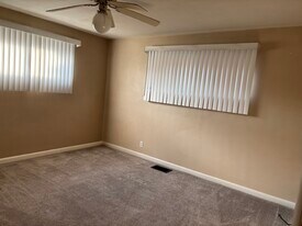 2913 Aerial Ave, Unit 2913 Aerial Ave #2 in Dayton, OH - Building Photo