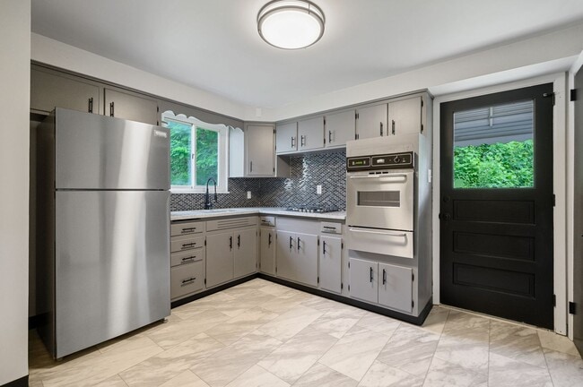 property at 4403 Elizabeth St