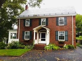 29 Addison St in Arlington, MA - Building Photo