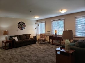 Countryside Village Apartments in Yorkville, IL - Building Photo - Building Photo