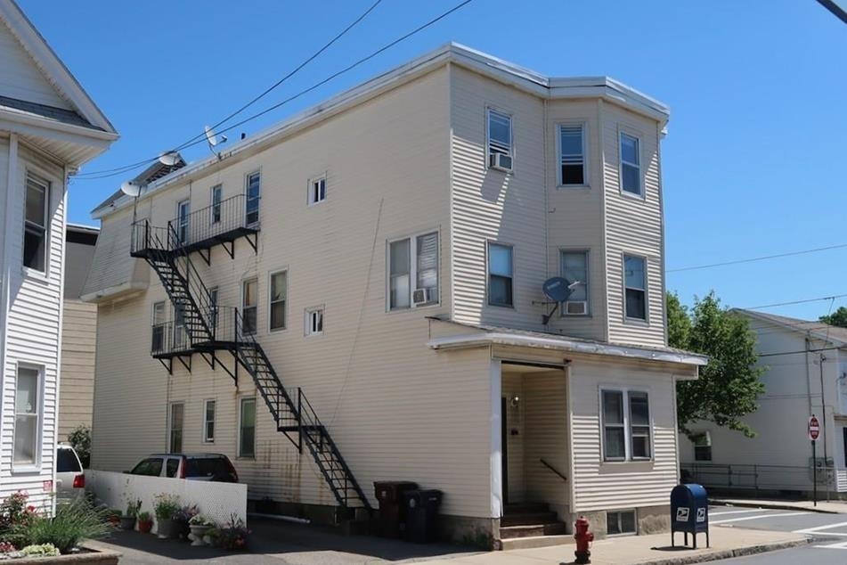 38-40 Union St in Everett, MA - Foto de edificio