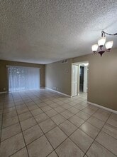 1720 N Congress Ave in West Palm Beach, FL - Building Photo - Building Photo