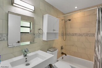 95 Schneider Dr in Ft. Myers, FL - Building Photo - Building Photo