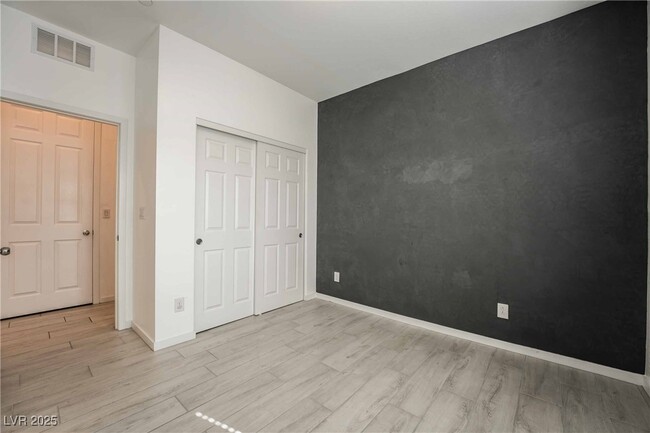 965 Nevada State Dr in Henderson, NV - Building Photo - Building Photo