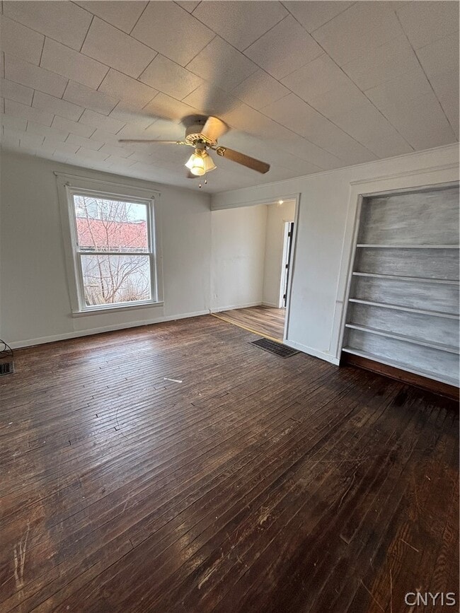 116 S Meadow St in Watertown, NY - Building Photo - Building Photo