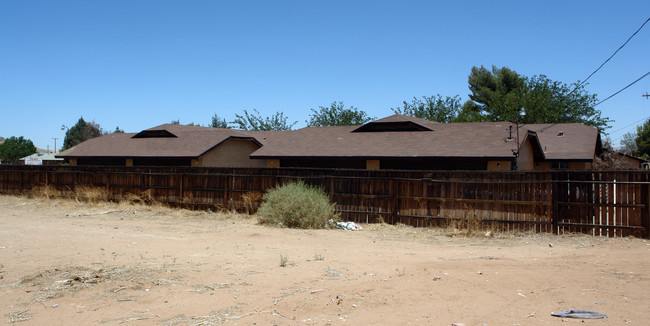 20203 Zuni Rd in Apple Valley, CA - Building Photo - Building Photo