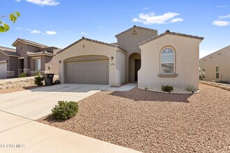 276 Hunstanton St in El Paso, TX - Building Photo - Building Photo